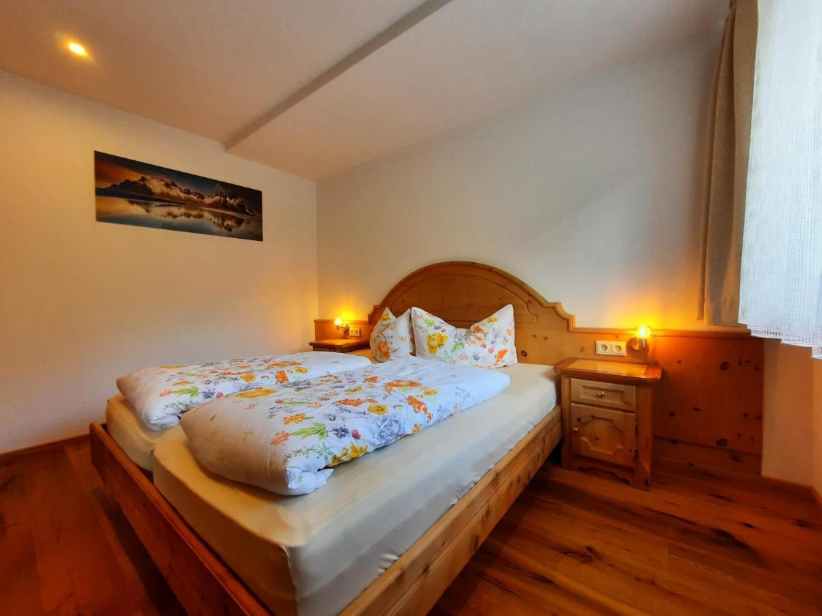 Haus Bergblick Apartamento Spiss Exterior foto