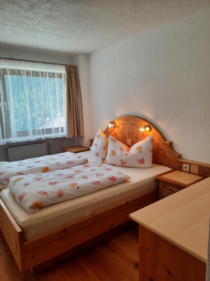 Haus Bergblick Apartamento Spiss Exterior foto