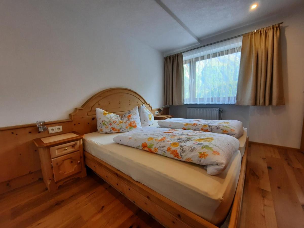 Haus Bergblick Apartamento Spiss Exterior foto